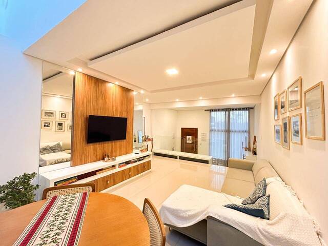 Venda em Condomínio Chacur - Várzea Paulista