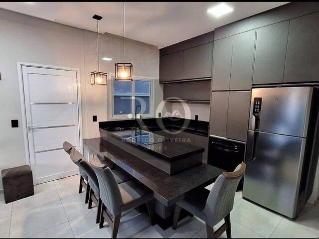 Casa para Venda em Várzea Paulista - 4