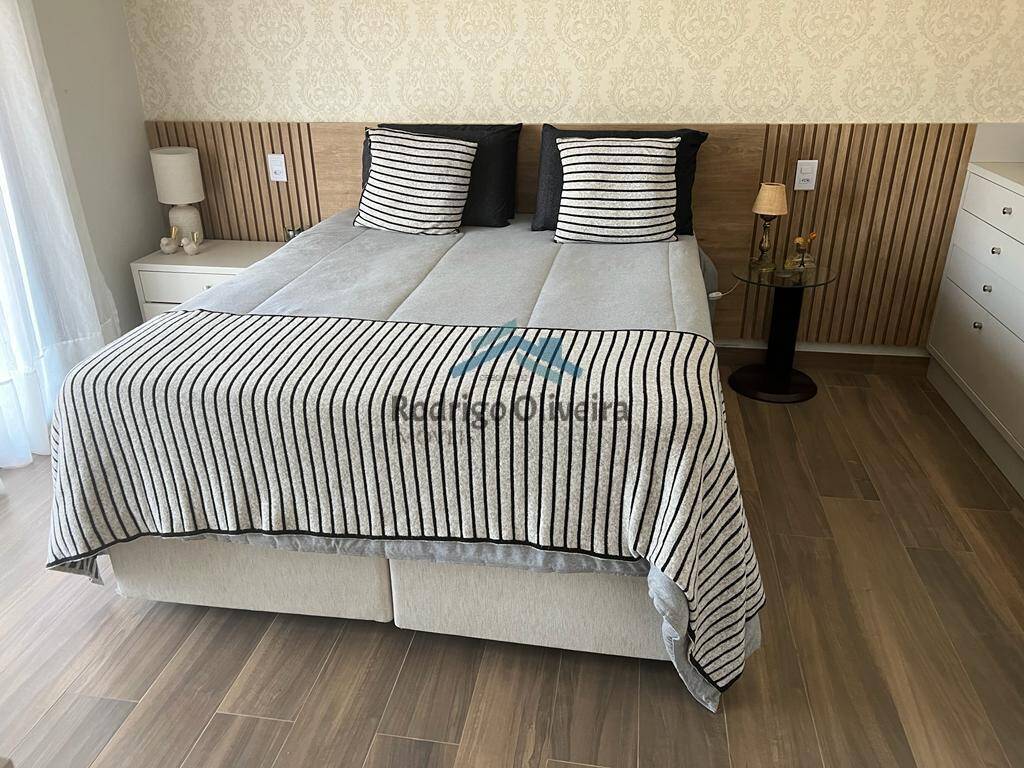 Casa, 4 quartos, 286 m² - Foto 8