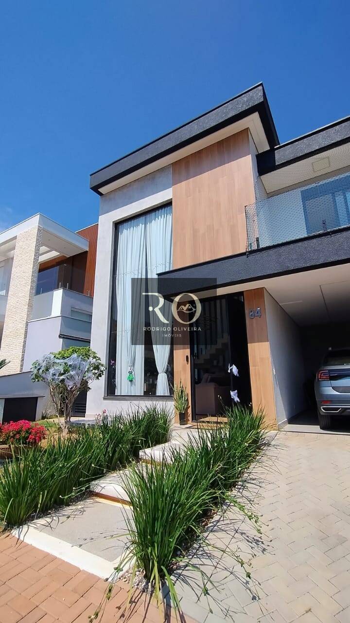 Casa, 3 quartos, 255 m² - Foto 1