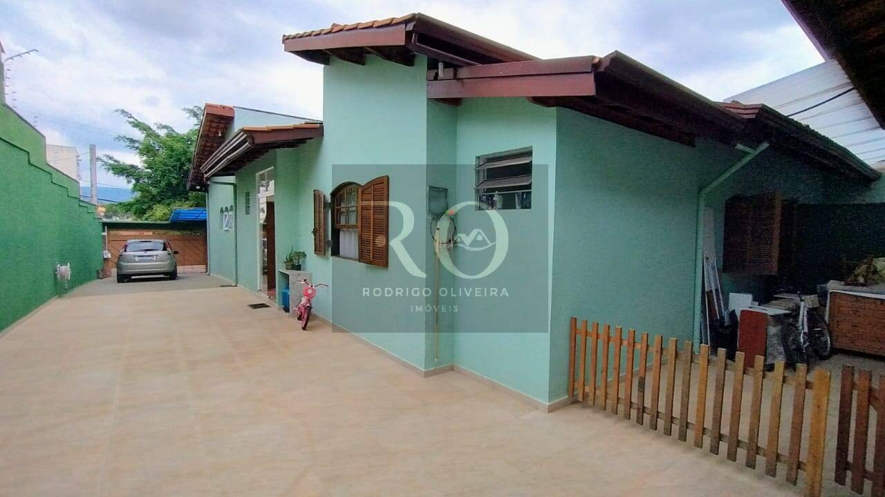 Casa, 5 quartos, 228 m² - Foto 5