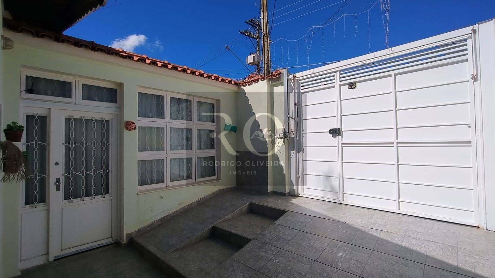 Casa, 5 quartos, 279 m² - Foto 1