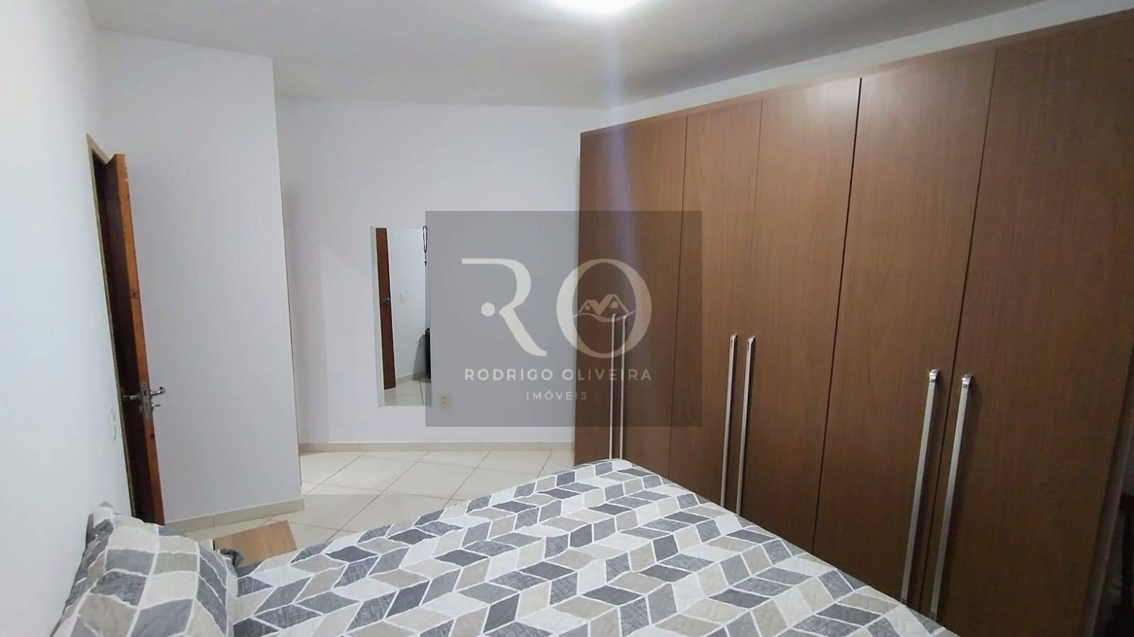 Casa, 3 quartos, 270 m² - Foto 16
