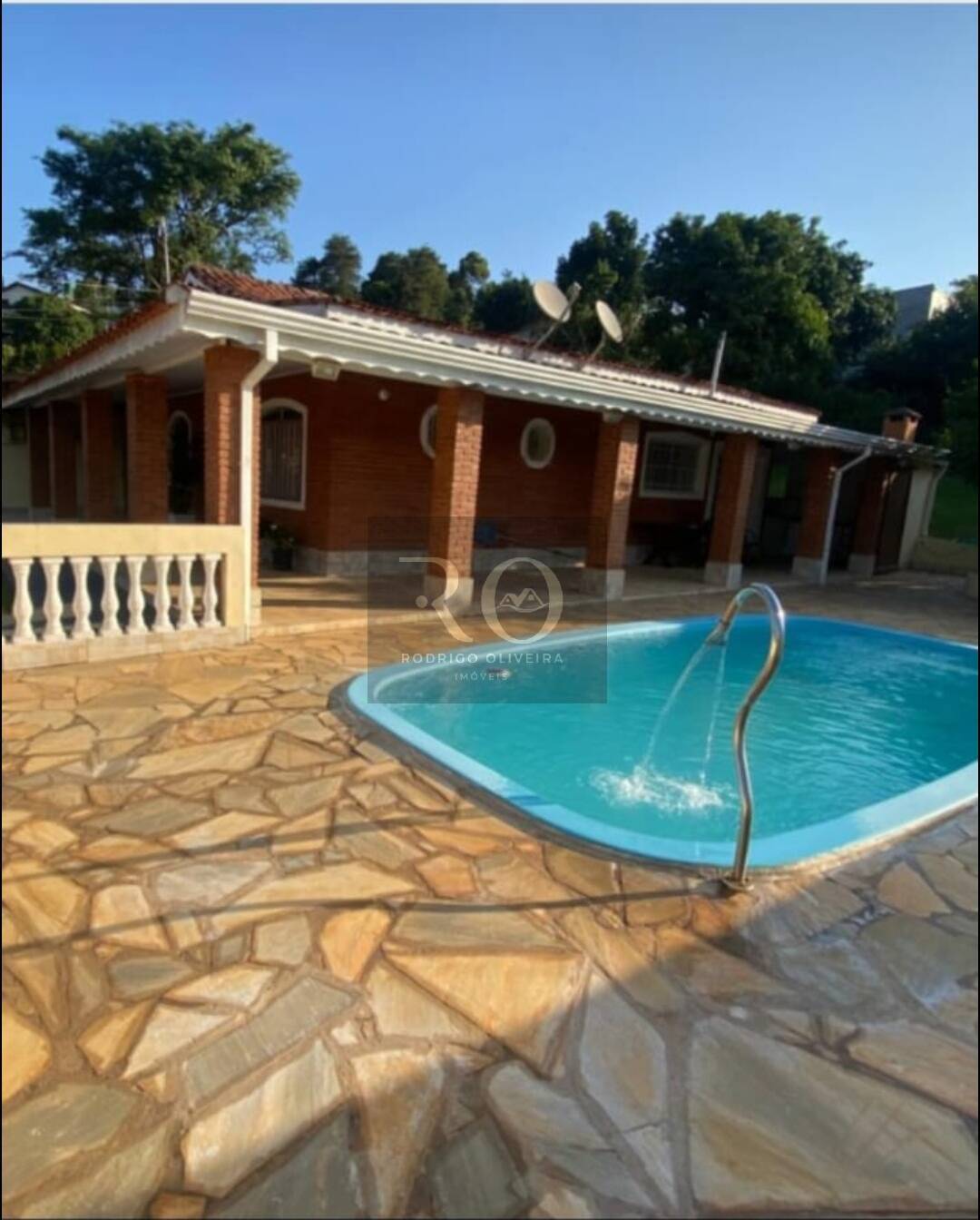 Sítio, 2 quartos, 1075 m² - Foto 1