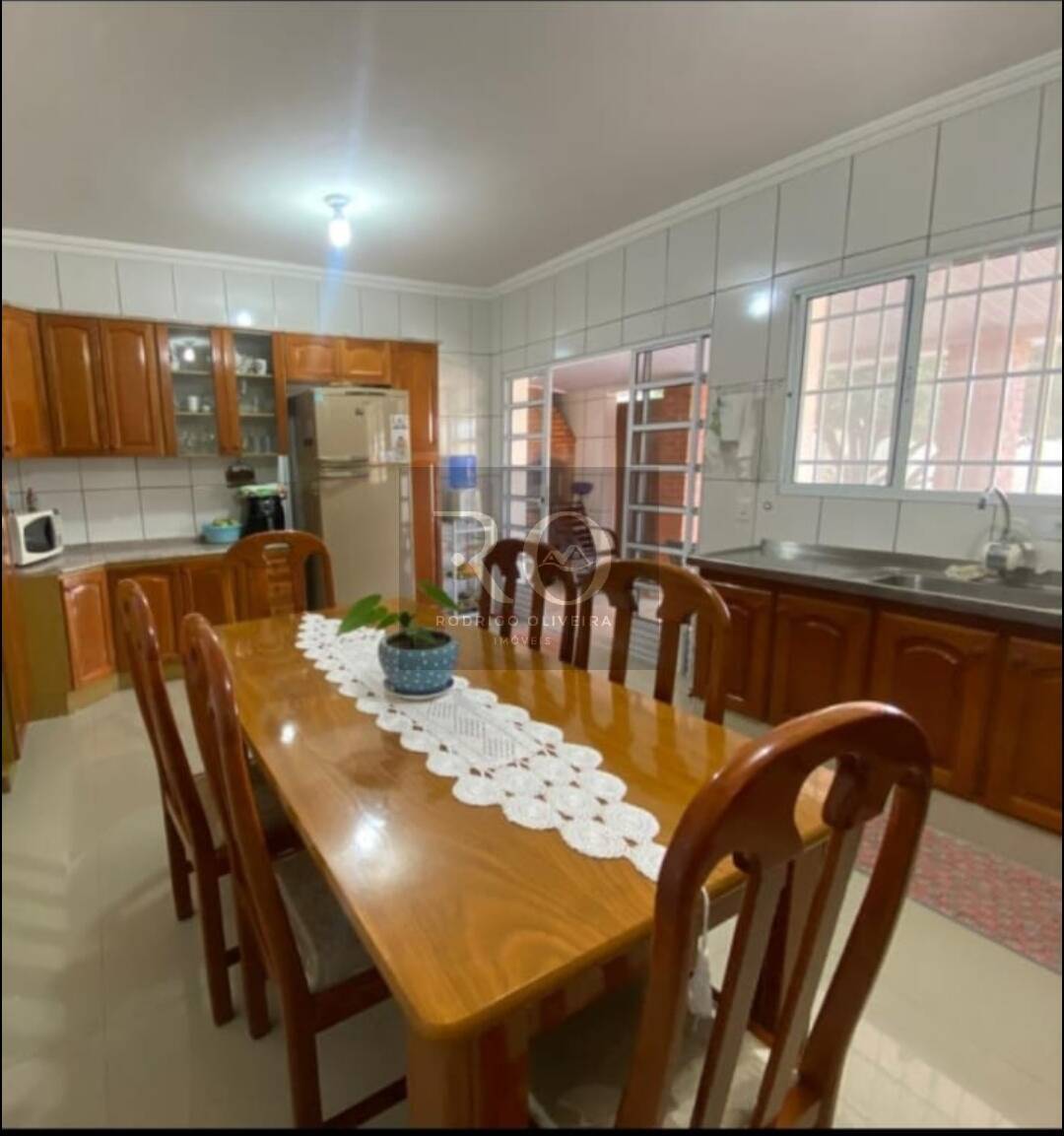 Sítio, 2 quartos, 1075 m² - Foto 2